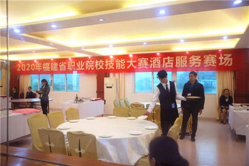 餐具摆放有何讲究 这场比赛告诉你
